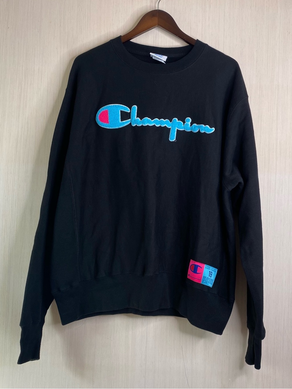 Champion Men’s Reverse Weave Crewneck Sweatshirt Black Blue/Pink Logo Large